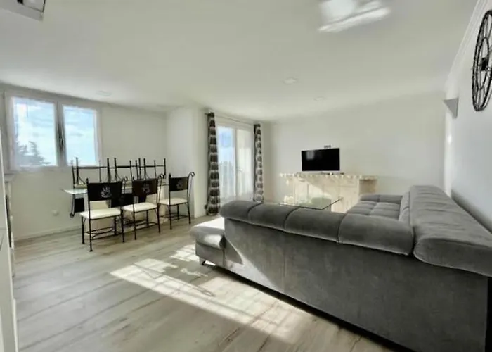Appartement Elegant Avec Parking Gratuit